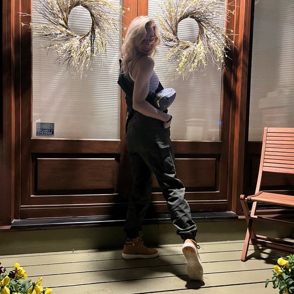 Meet your Posher, Lindsay - Picture 4 of 10